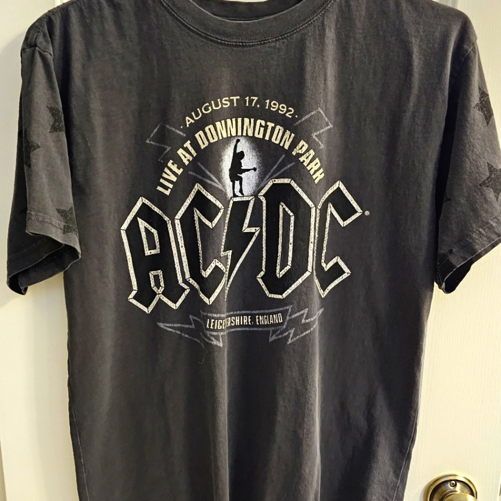 AC/DC women's graphic Tee size medium